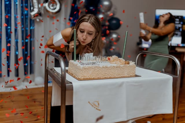 Tort i świeczki